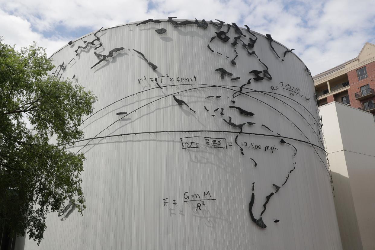 Challenger Learning Center Building Exterior Thursday, May 9, 2019