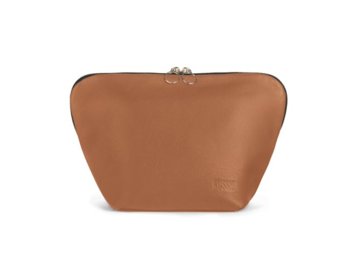 kusshi vacationer, best large makeup bags