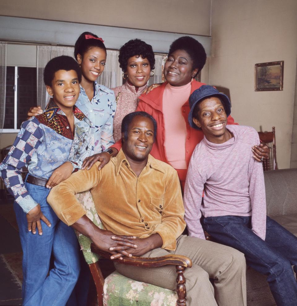 The "Good Times" cast, shown in 1977, included, in front, John Amos, left, and Jimmie Walker, and in the back row from left, Ralph Carter, Bern Nadette Stanis, Ja'net DuBois and Esther Rolle. (CBS Photo Archive via Getty Images)