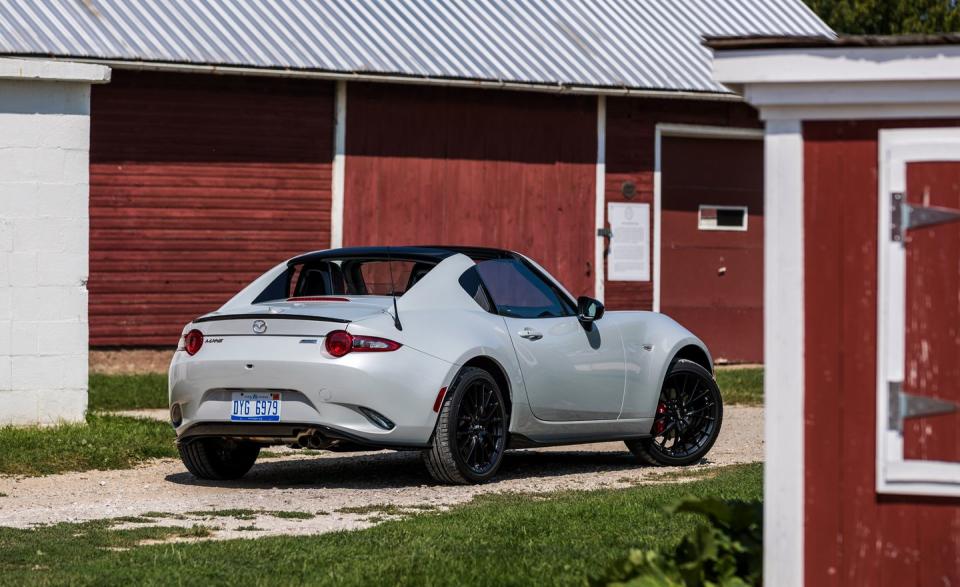 <p>2019 Mazda MX-5 Miata RF Manual</p>