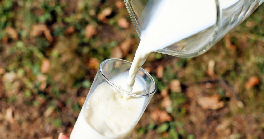 要補充鈣質，除了牛奶之外，營養師也舉例多種高鈣蔬菜。（示意圖／pixabay）
