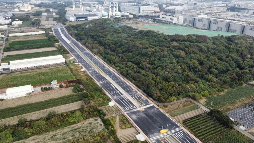 南科安定東路向東延伸道路完工通車  黃偉哲：有效紓解通勤車潮