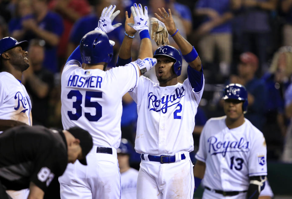 Can Eric Hosmer give the Royals a happy ending before he hits free agency? (AP Photo/Orlin Wagner)