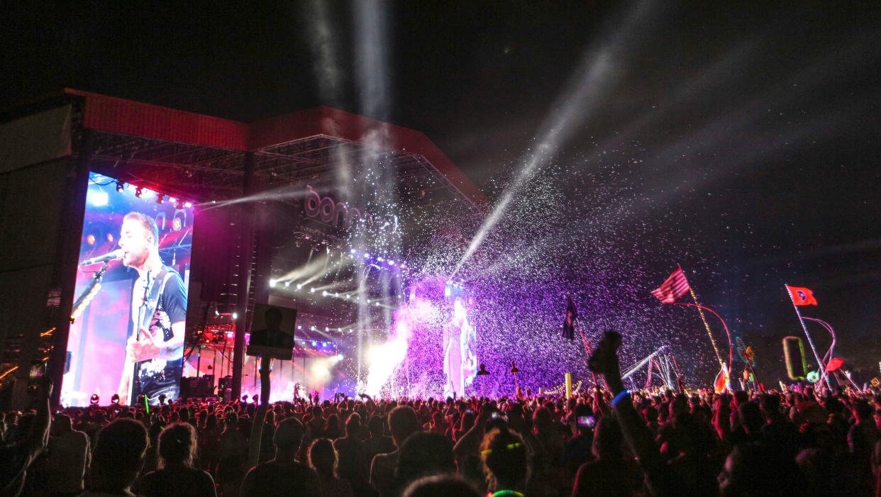  Crowd of people at Bonnaroo Music Festival. 