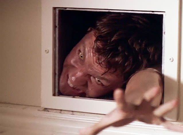 The stunt has been compared X-Files Season 1 Squeeze, where a killer squeezes their body to freedom through impossibly narrow gaps.