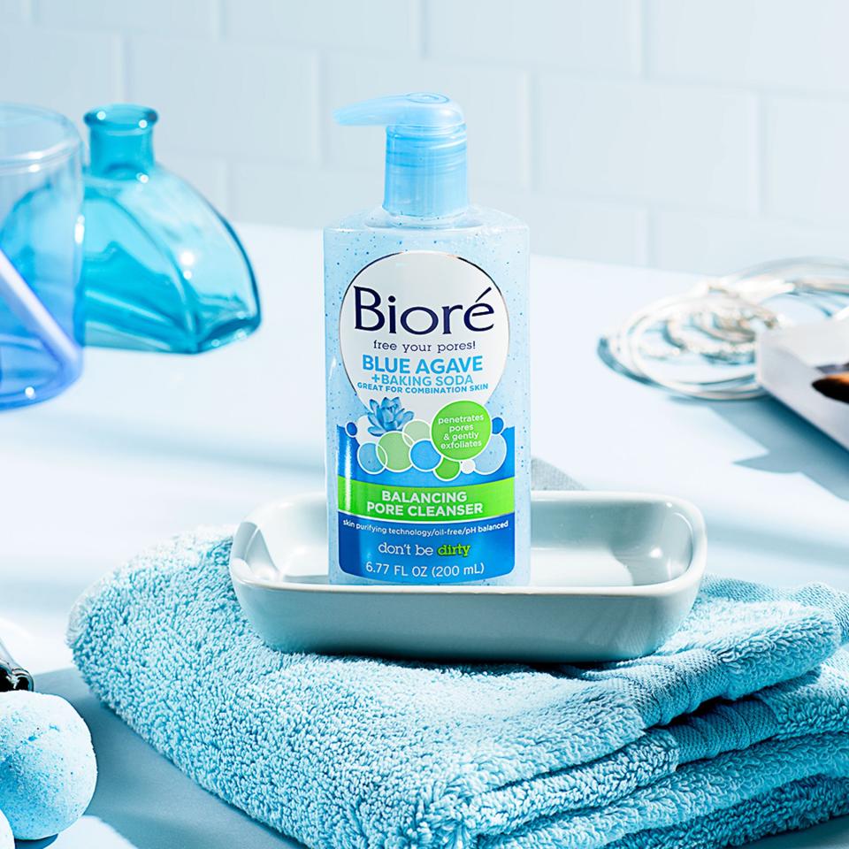 Bioré Blue Agave + Baking Soda Pore Cleanser
