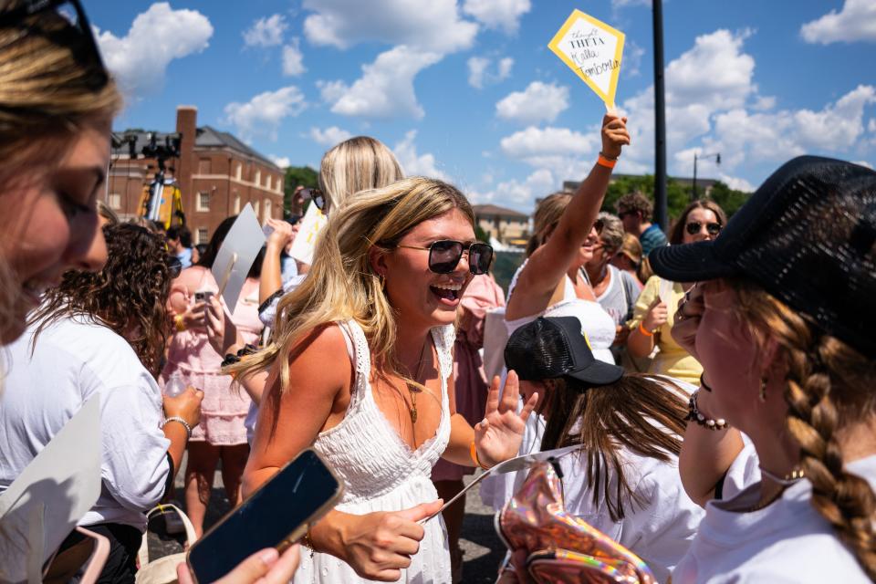 New members of Kappa Alpha Theta gather in front of their sorority house to celebrate after receiving their bids on Bid Day at The University of Alabama. Sunday August 14, 2022. [Photo/Will McLelland]