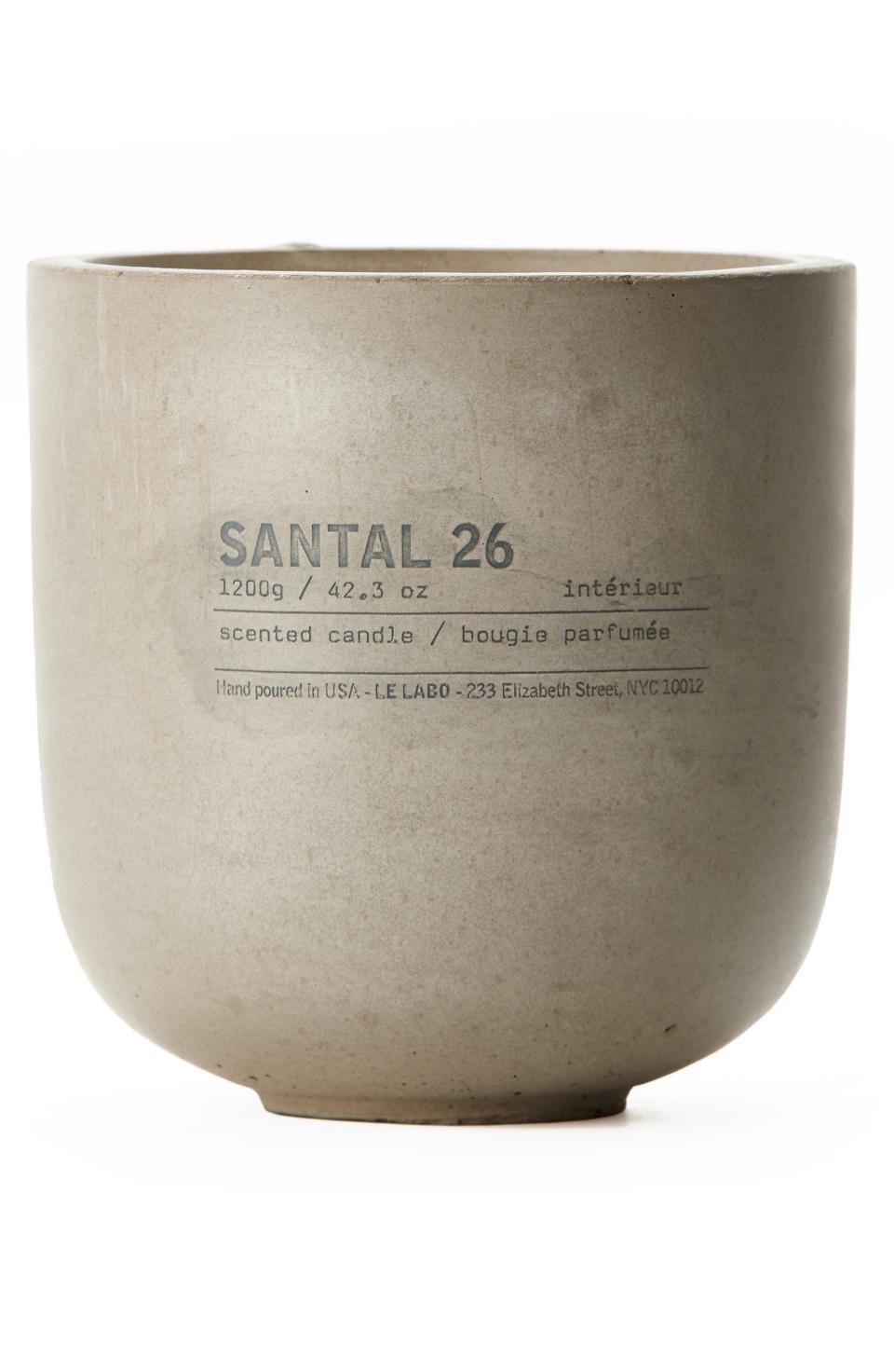 1) Santal 26 Concrete Candle