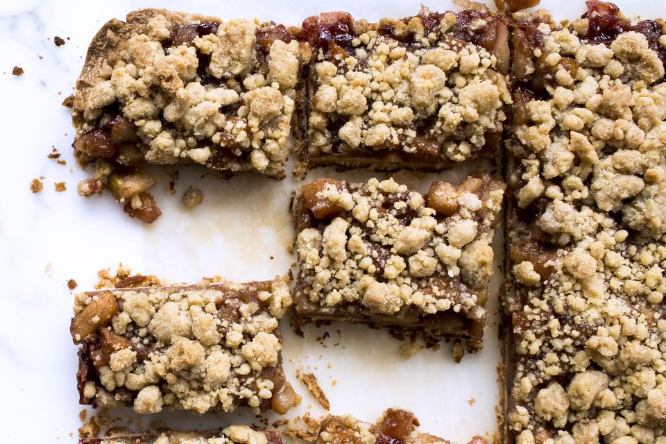 Apple Raspberry Crumb Bars