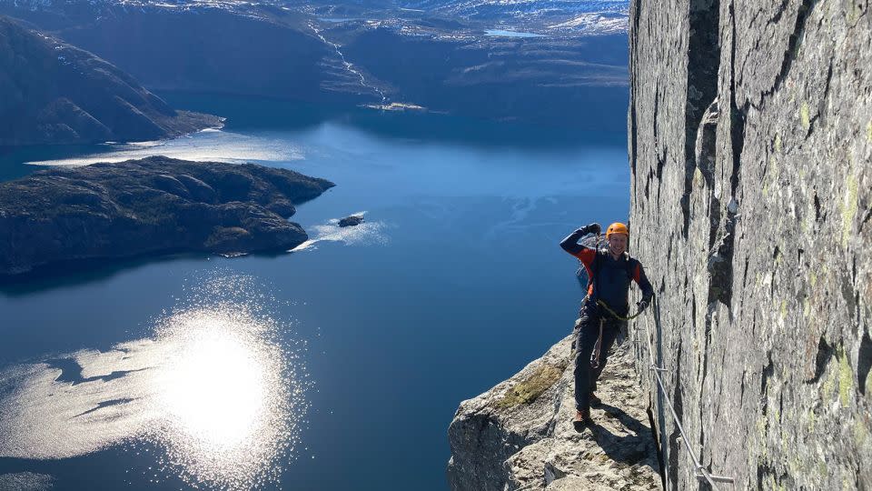 Hornelen has three different via ferrata routes of varying levels of difficulty. - Norges Boltefond/Hornelen Via Ferrata/Visit Nordfjord