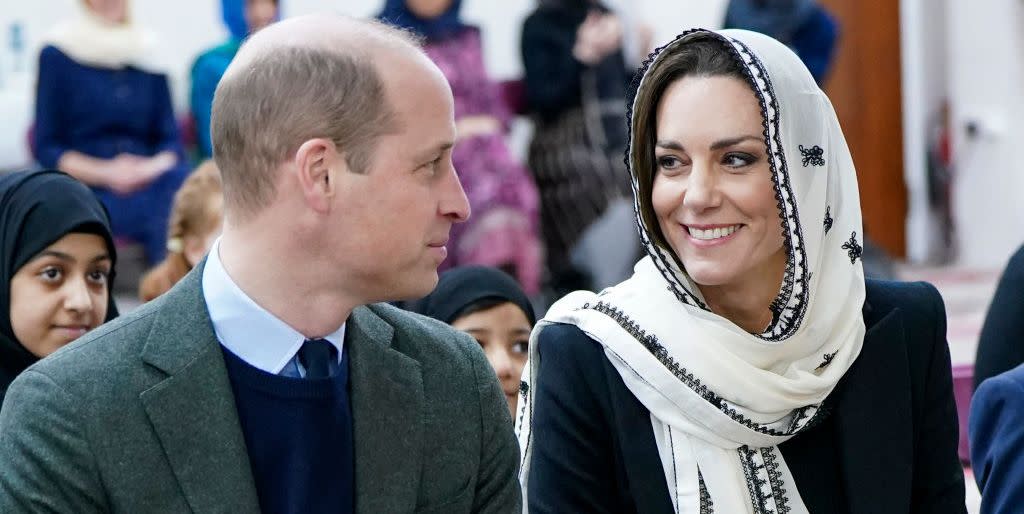 hayes, england march 09 catherine, princess of wales and prince william, prince of wales visit hayes muslim centre on march 9, 2023 in hayes, england the prince and princess of wales visited hayes muslim centre and thanked those involved in the aid effort and those who have fundraised to help communities affected by the devastating earthquakes in turkey and syria photo by arthur edwards wpa poolgetty images