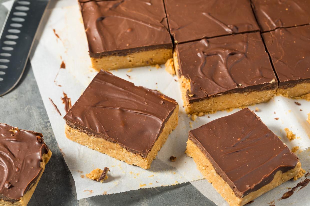 Homemade Chocolate Peanut Butter Bar for Dessert