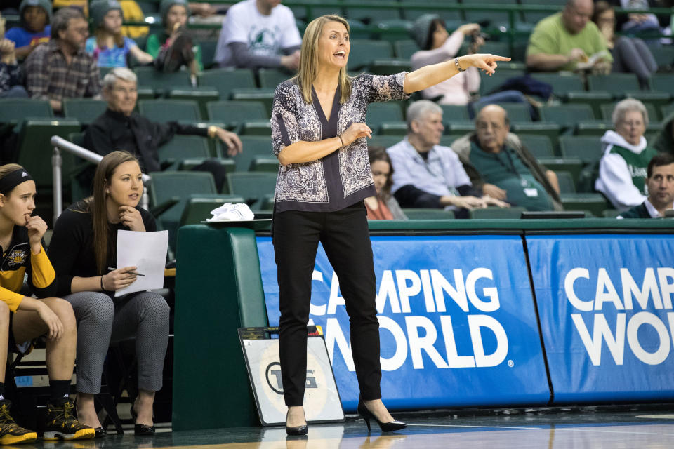 CLEVELAND, OH - FEBRUARY 18: Northern Kentucky Norse head coach Camryn Whitaker shouts instructions during the first quarter of the women's college basketball game between the Northern Kentucky Norse and Cleveland State Vikings on February 18, 2017, at the Wolstein Center in Cleveland, OH. Cleveland State defeated Northern Kentucky 77-58. (Photo by Frank Jansky/Icon Sportswire via Getty Images)