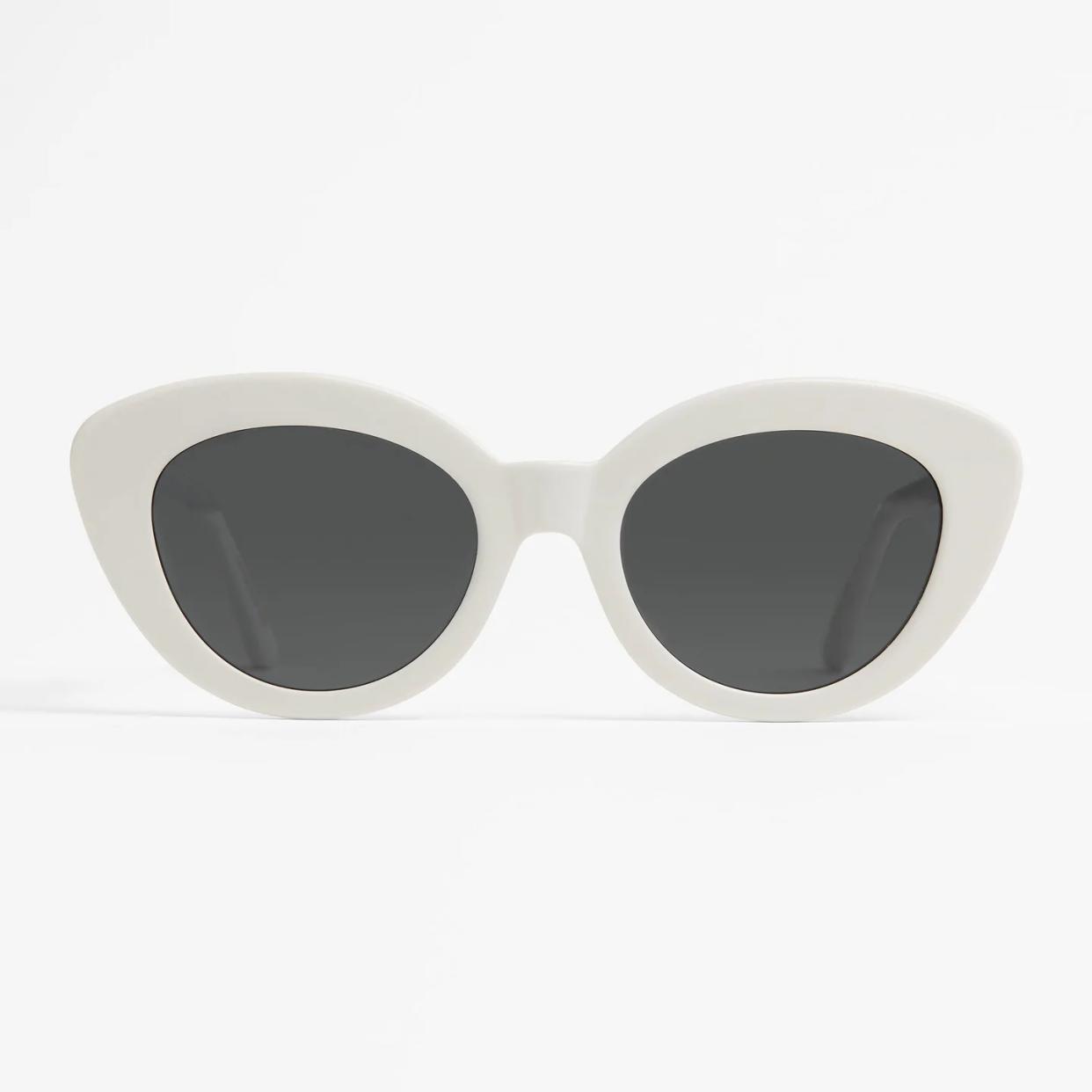 DL Pelican Sunglasses in White