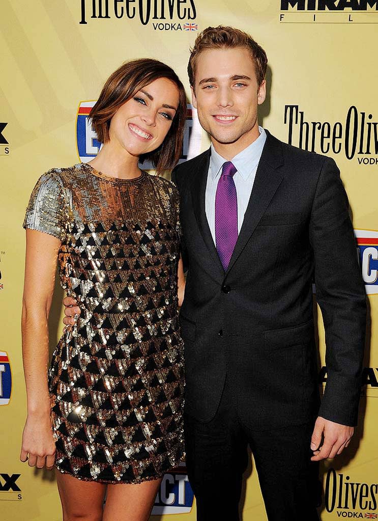 Extract LA Premiere 2009 Jessica Stroup Dustin Milligan