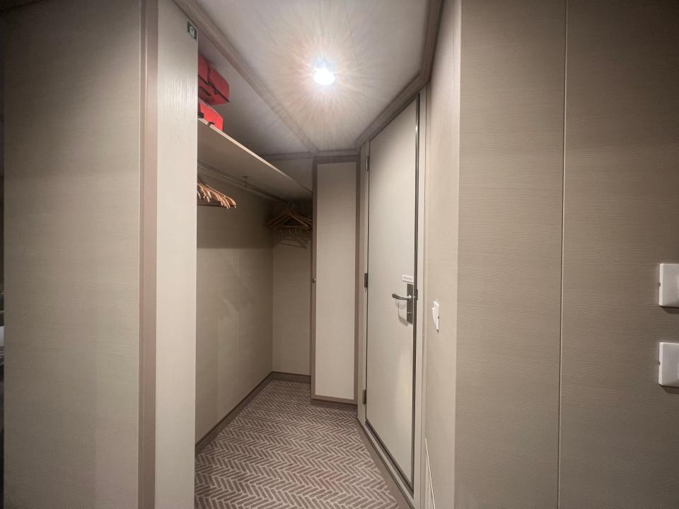 entrance of deluxe balcony stateroom on the Sky Princess from inside
