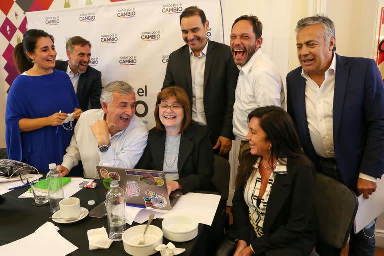 Bullrich, Morales, Cornejo y Valdés, entre otros, redactan el comunicado