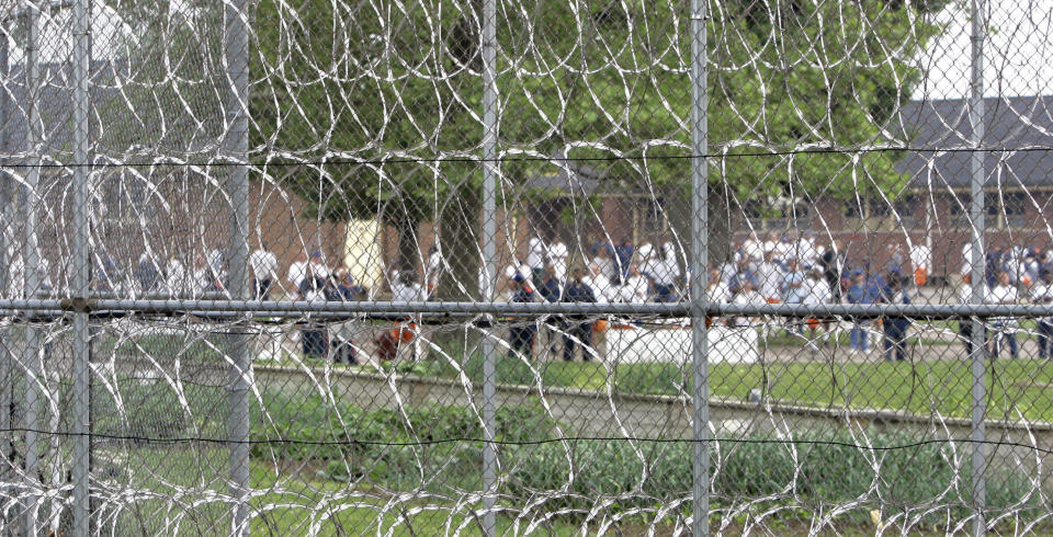 At Lakeland Correctional Facility, about 57% of some<strong> </strong>1,400 prisoners have tested positive for the coronavirus. (Photo: Carlos Osorio/ASSOCIATED PRESS)