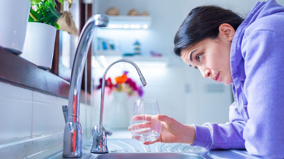 What to do when you can't use or drink your tap water, including other drinking water options and what daily tasks you can still do.