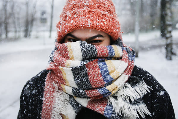 El frío no sería responsable directo de que te enfermes. Foto: Paulo Amorim / Getty images.