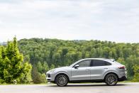 <p>2020 Porsche Cayenne coupe</p>