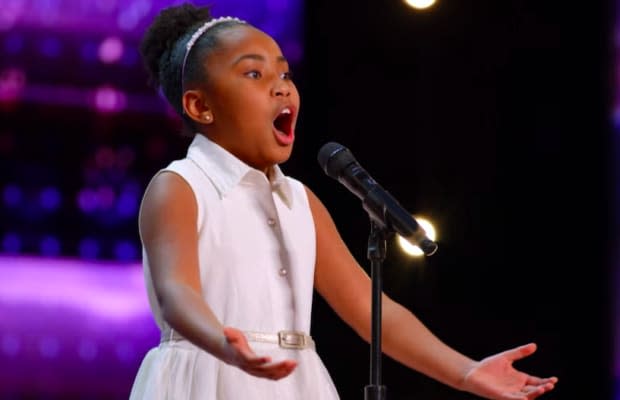 Agt Judges Give First Ever Collective Golden Buzzer To A Phenomenal 9