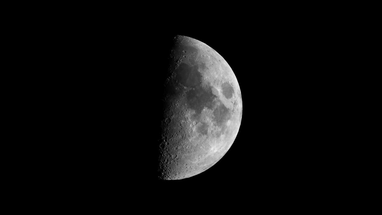  An image of the quarter moon 