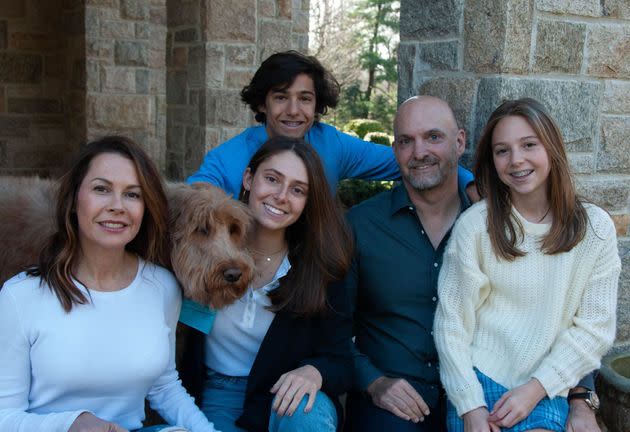 The author with her family (from left), daughter Jenna, son Henry, husband Brian and daughter Sydney. (Photo: Courtesy of Karen Cohn)