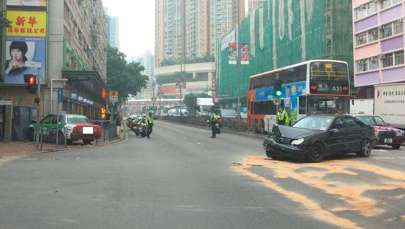 荃灣致命車禍的士剷上行人路一死兩傷