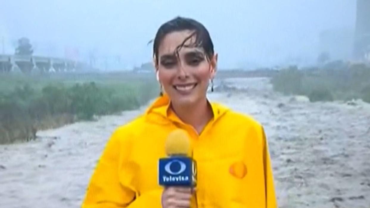 “¡Pasa los tips”: reportera cubre la tormenta Alberto y su maquillaje siguió intacto. Foto: Captura de video TikTo vía @perradecadenagruesa