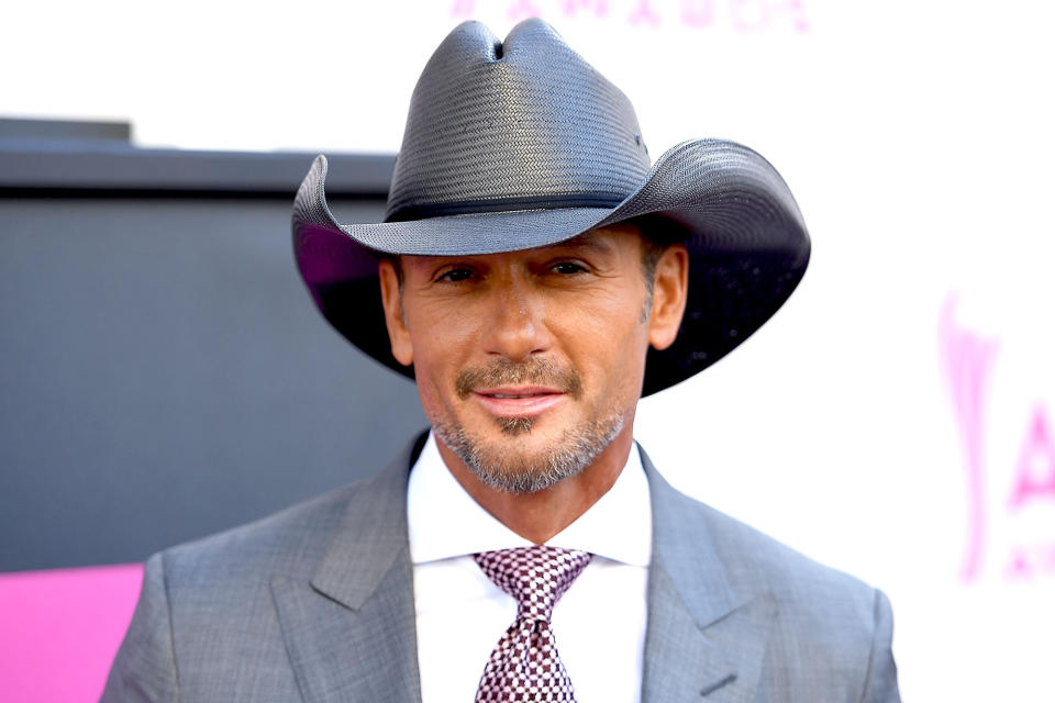 <p>The country singer is a Taurus, too! He's born on May 1. </p>