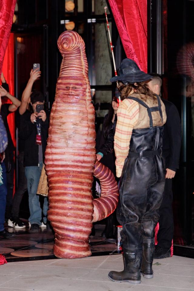 Heidi Klum Details Her Epic Worm on a Fishing Hook Halloween