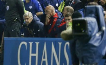 Football - Sheffield Wednesday v Arsenal - Capital One Cup Fourth Round - Hillsborough - 27/10/15 Arsenal manager Arsene Wenger looks dejected Action Images via Reuters / Jason Cairnduff