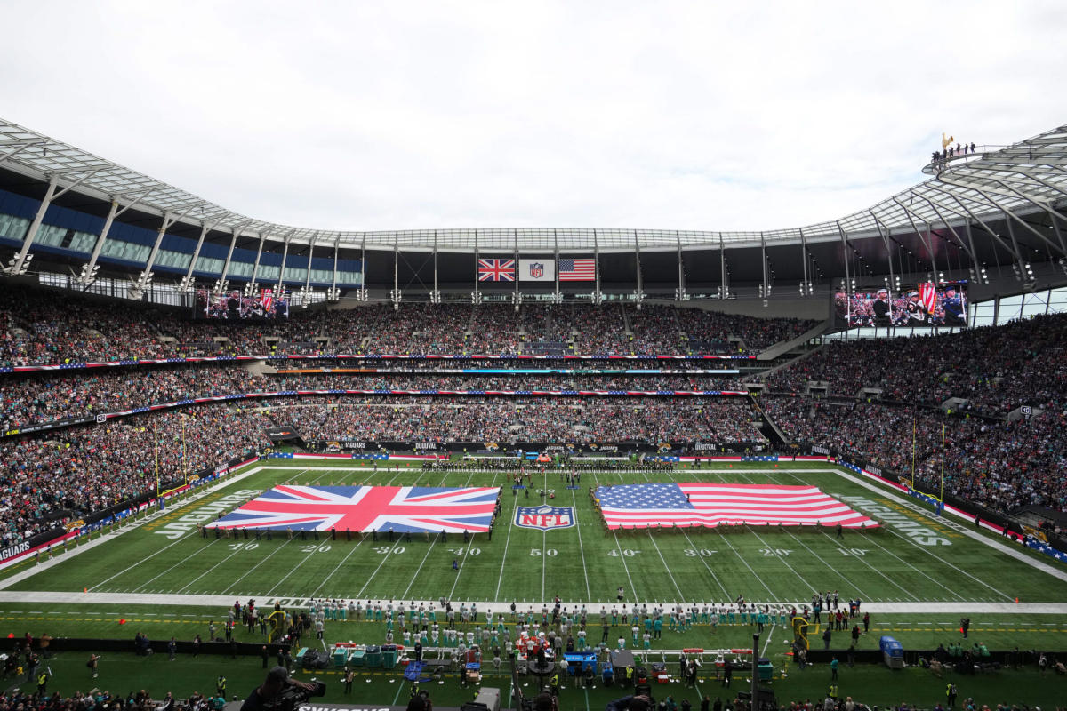 Arizona Cardinals will play regular-season game in Mexico in 2022