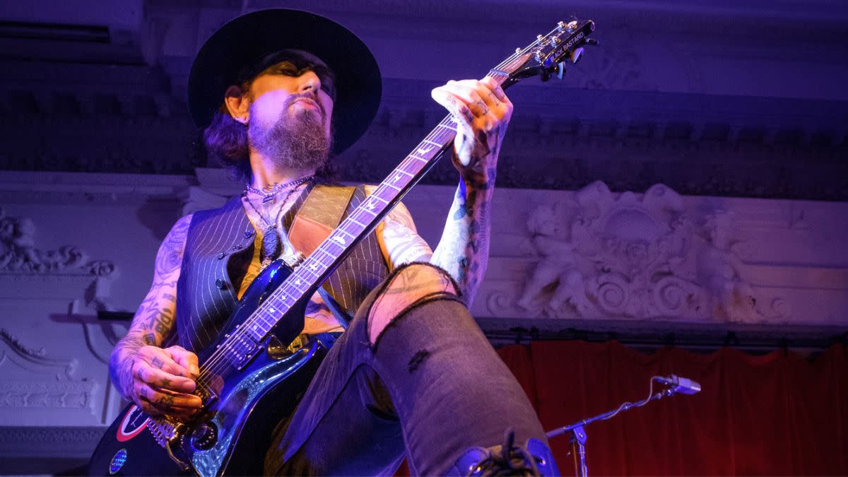  Jane's Addiction perform live with Dave Navarro at London’s Bush Hall. 