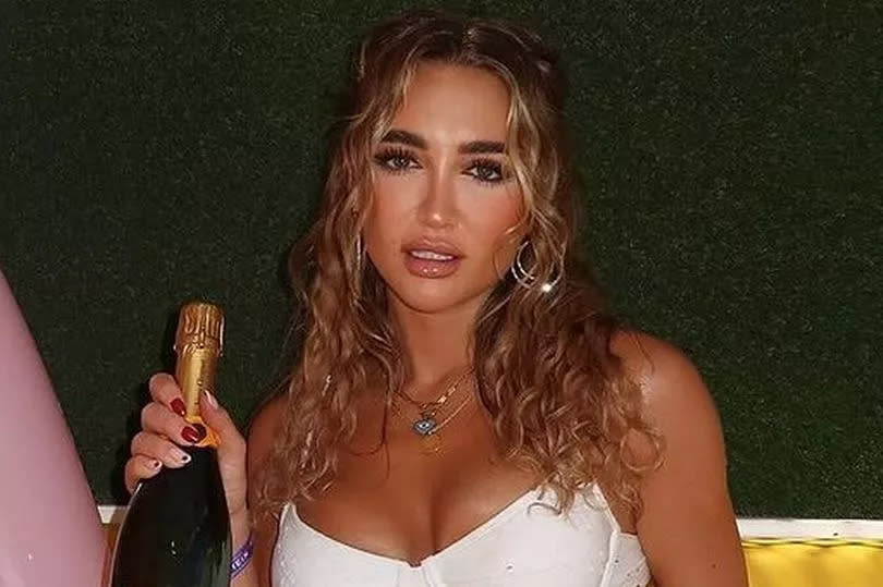 Fans complimented newly single Georgia Harrison for looking sensational as she partied with fellow love Islanders at a star-studded pool party in Ibiza