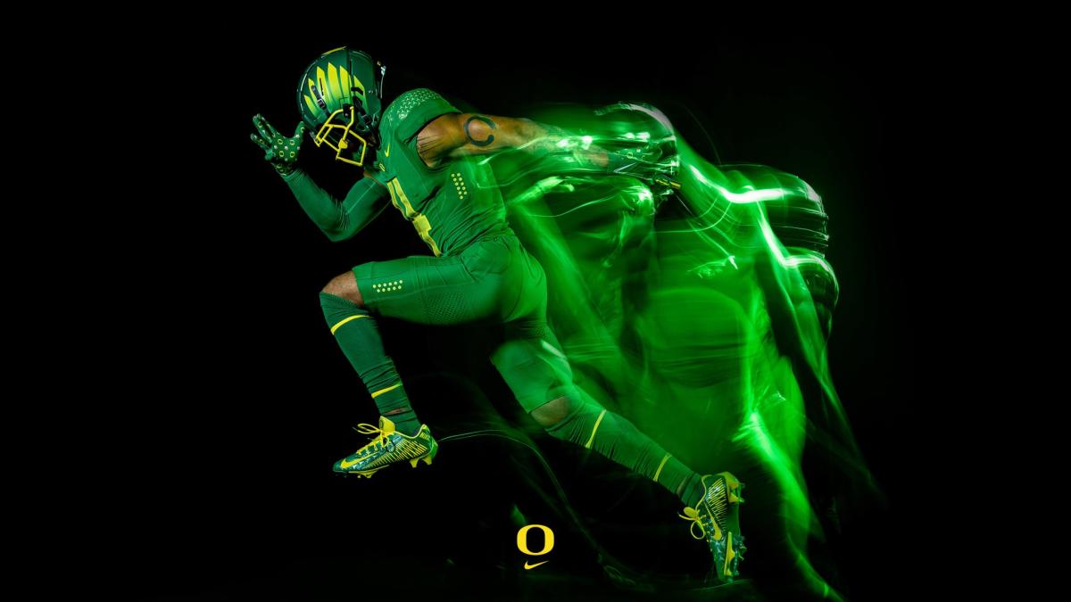 Oregon unveils feathery new uniforms for 2016 season - Footballscoop