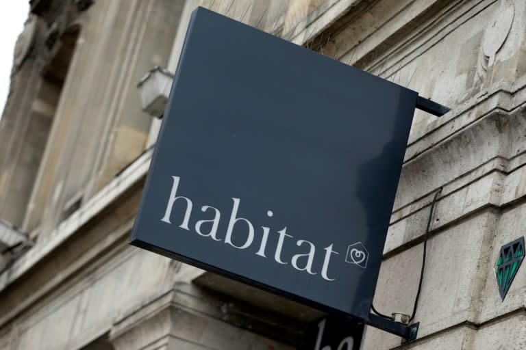 La marque d'ameublement Habitat va recommencer à vendre des meubles en ligne, cinq mois après la liquidation judiciaire de ses magasins (Kenzo TRIBOUILLARD)