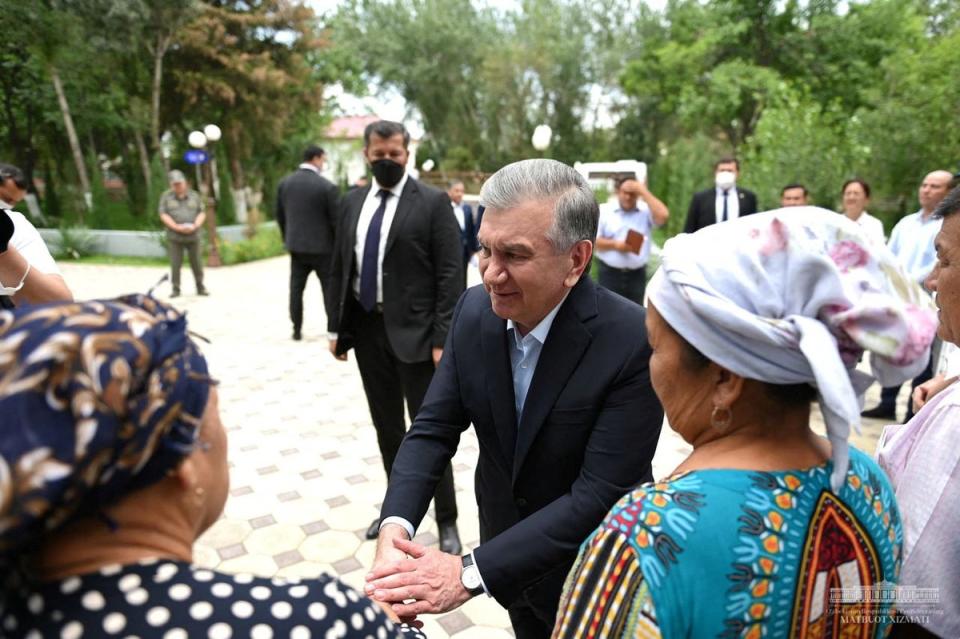 Uzbek President Shavkat Mirziyoyev met with local residents in Nukus (via REUTERS)