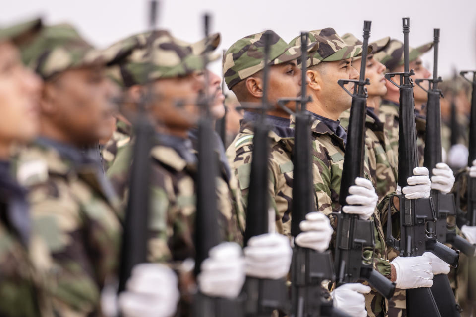 Members of the Moroccan Royal Armed Forces stand guard as they take part in the 20th edition of the African Lion military exercise, in Tantan, south of Agadir, Morocco, Friday, May 31, 2024. (AP Photo/Mosa'ab Elshamy)