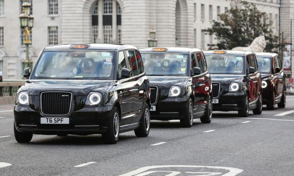 hybrid-electric LEVC cabs on the street