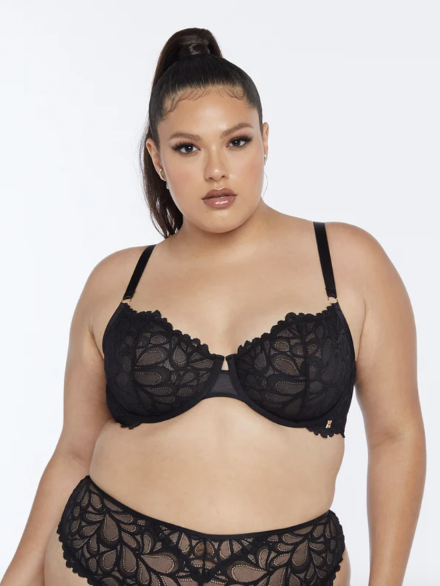 9 Women Try on 34B Bras and Prove That Bra Sizes Are B.S. - Yahoo