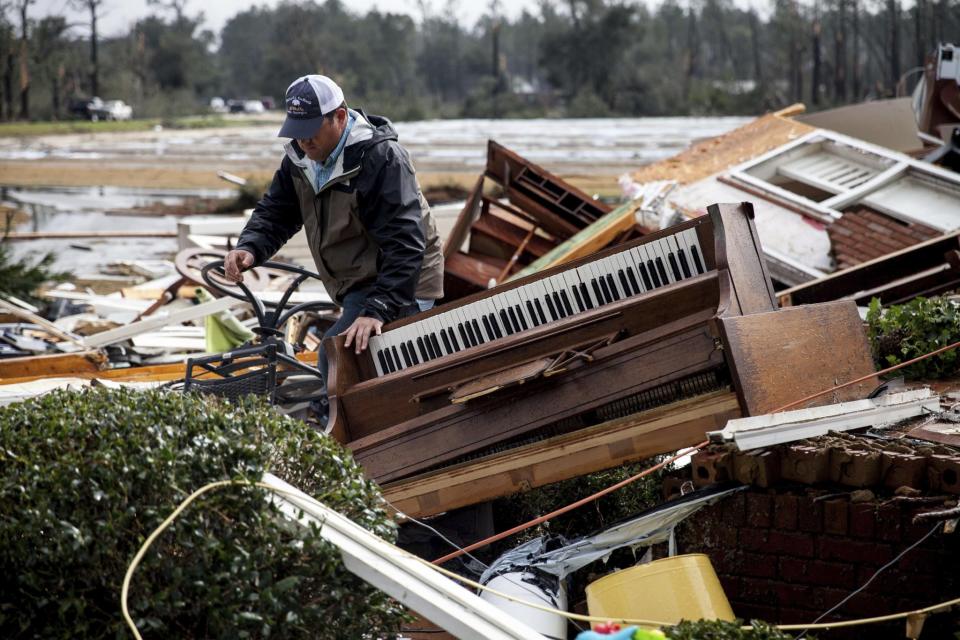 Tormentas y tornados dejan 19 muertos en el sur de EEUU