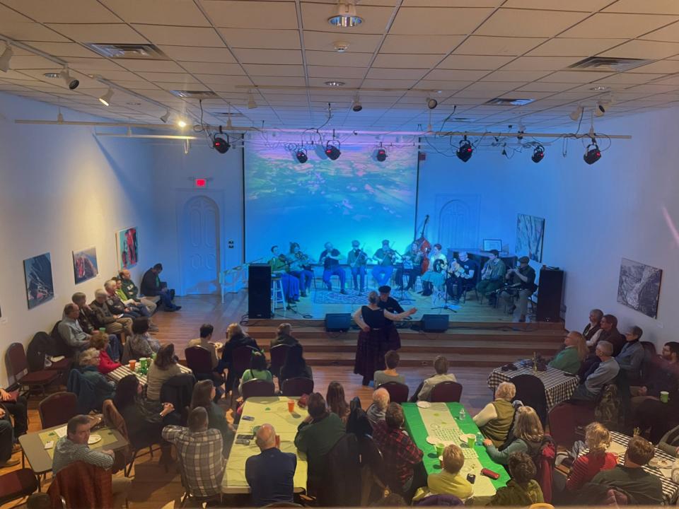 Craobh Dugan O'Looney, the Utica-based branch of the international Irish cultural organization Comhaltas Ceoltóirí Éireann, performs at the 2023 "Irish Evening at the Kirkland Art Center."