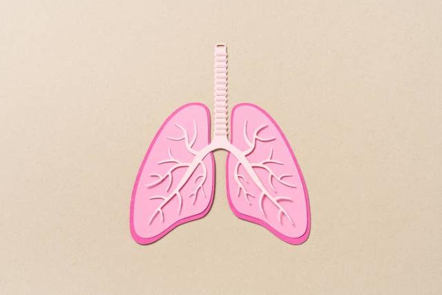 Doctors Say These 4 Potential Signs Of Lung Cancer Are Something Everyone  Should Know About