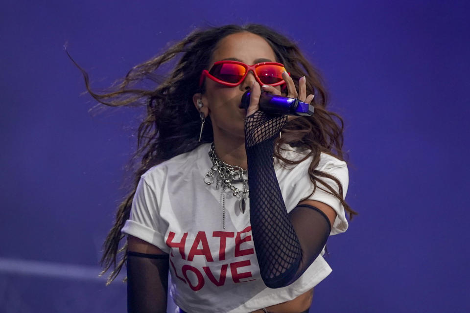 La cantante brasileña Anitta durante su concierto en el Festival Tecate Emblema en la Ciudad de México el sábado 18 de mayo de 2024. (Foto AP/Aurea Del Rosario)