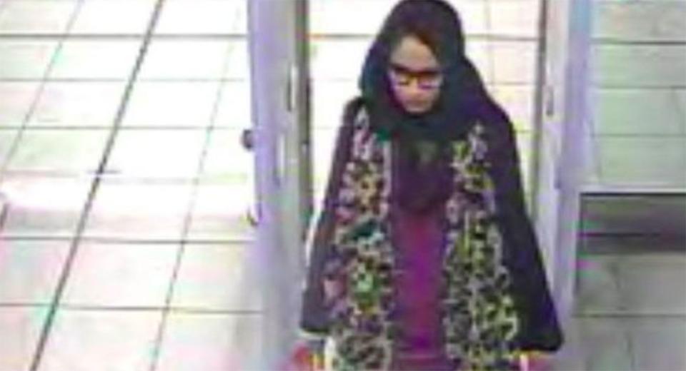 CCTV of Shamima Begum leaving the UK. Source: Metropolitan Police