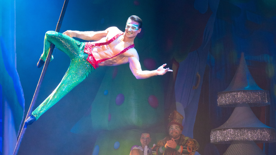 The cast of Holidaze is producing three performances in Columbus. (Courtesy Photo/Cirque Dreams Holidaze)