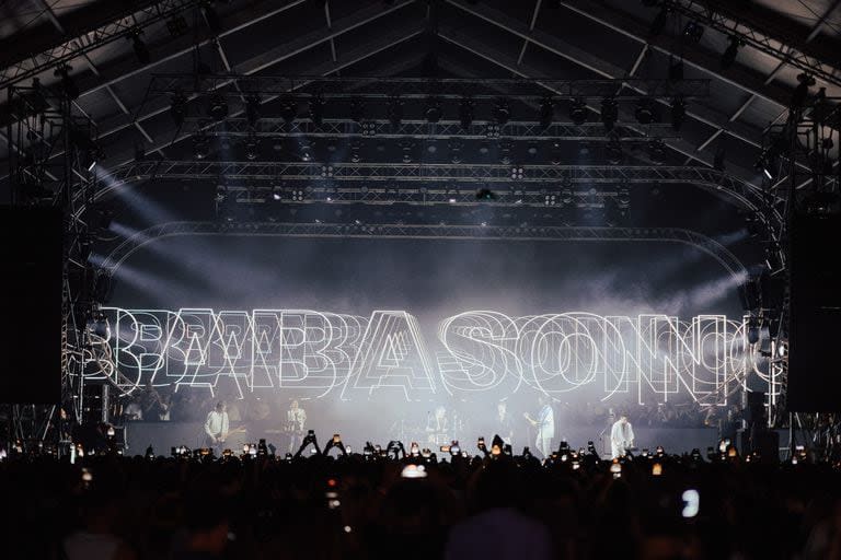 El show de Babasónicos, la apuesta para arrancar la temporada en Open Park, que estrenó nueva carpa