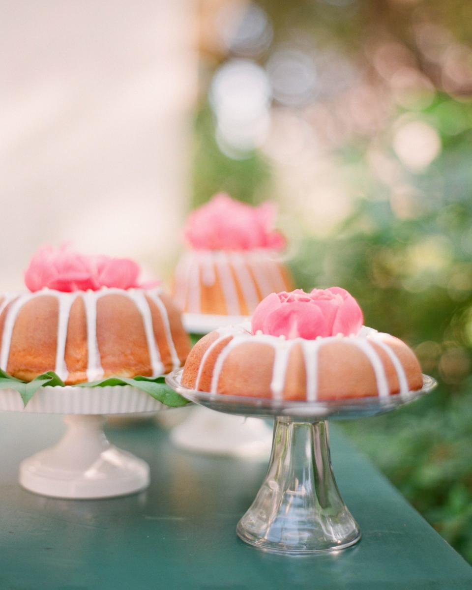 Naked Bundt Wedding Cakes